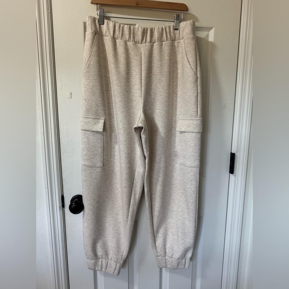 Express Beige Soft Knit Cargo Joggers - Size L - High Waisted Heather Oatmeal
